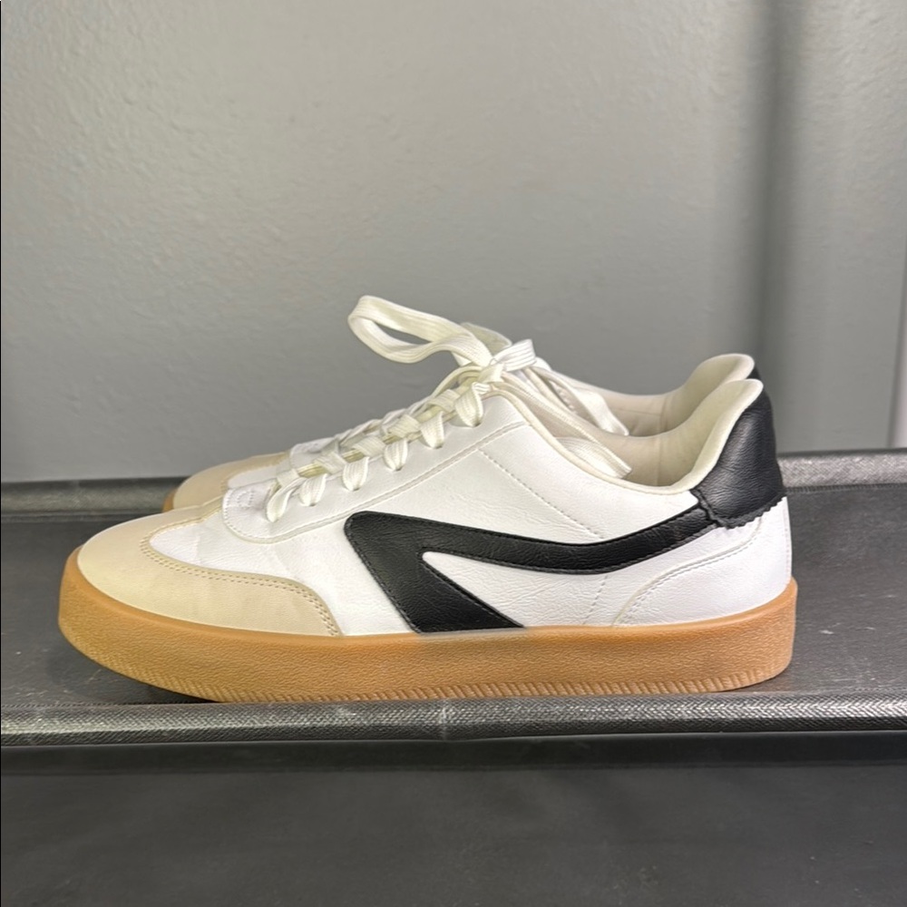 White and Black Dolce Vita Sneakers with Gum Sole